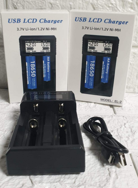 Cargador Batería Cilíndrica AA/AAA/18650 1.5V~5V